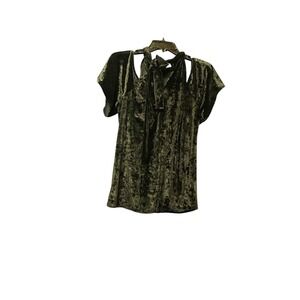 Sweet Pea‎ Black Velour Cold Shoulder Shirt